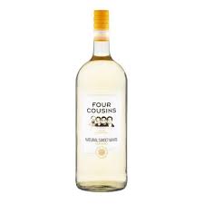 Four Cousins sweet white 1.5L